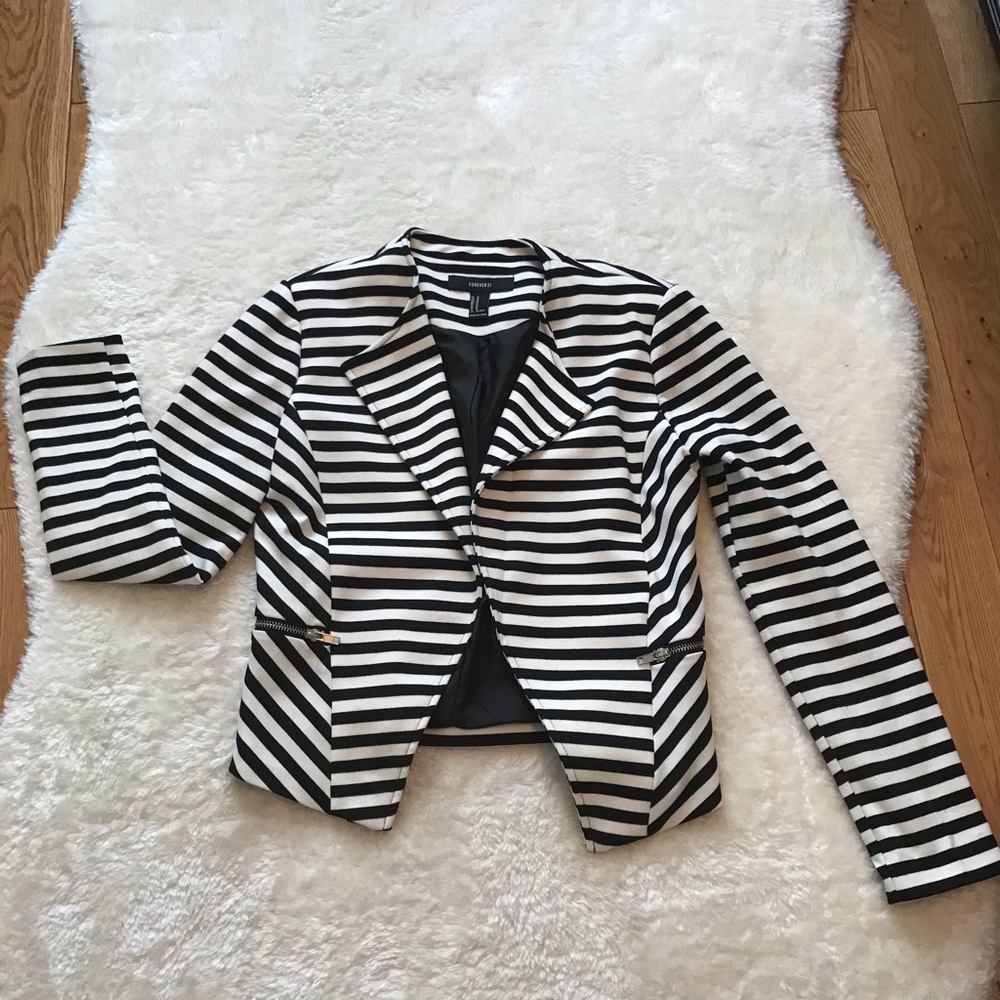 Set of 2 M blazers